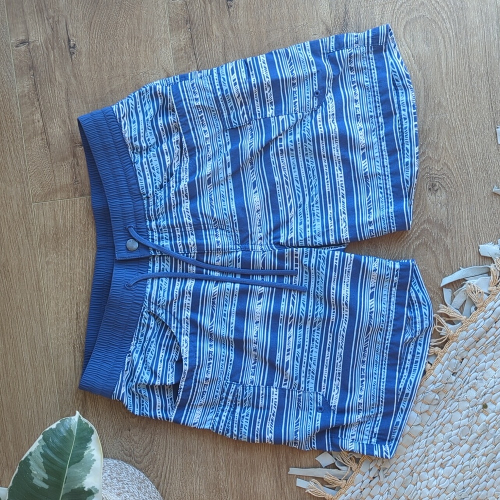 S 6" Columbia Shorts